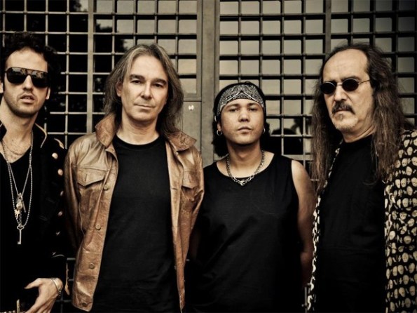 Hélcio Aguirra, à direita